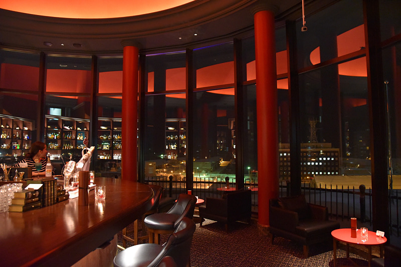 オープン時間に合わせて向かえばムーディな空間を独占できるかも