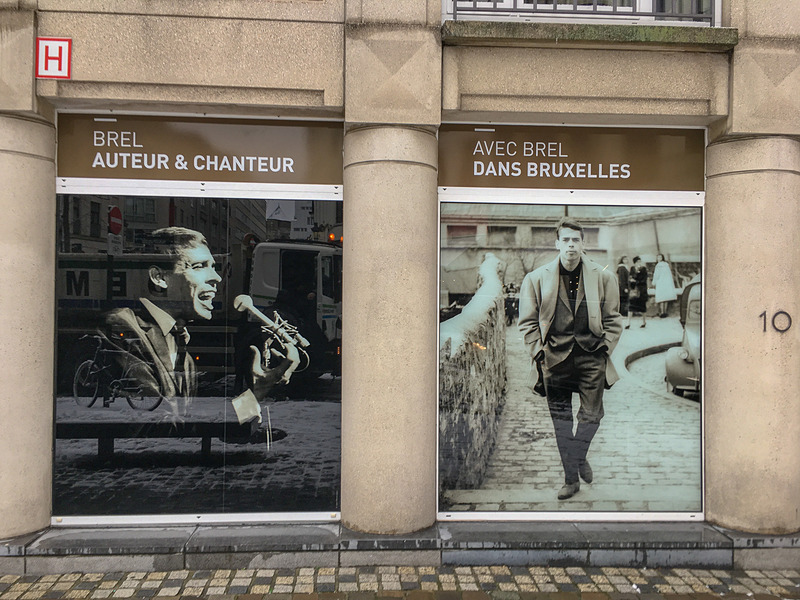 なんと泊まっていたアパートの隣はジャック・ブレル財団！