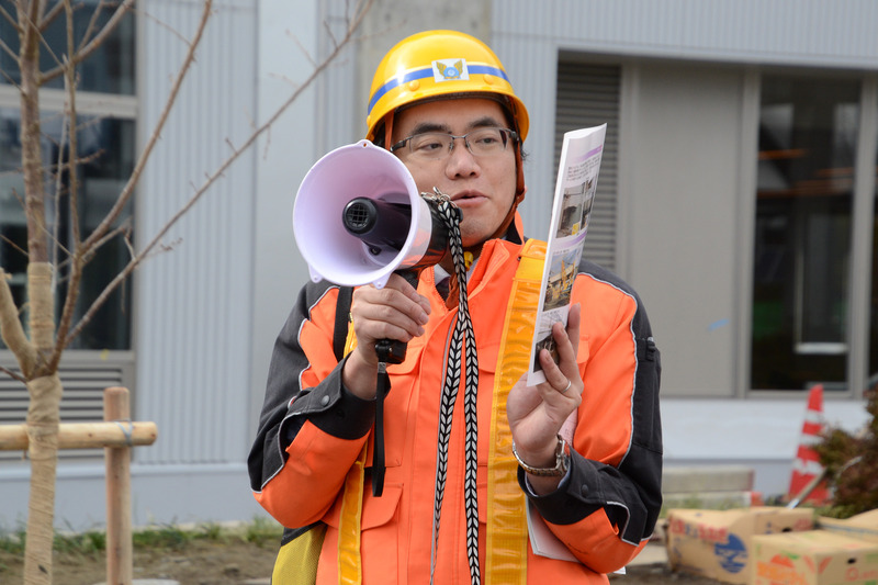 駅の概要を説明する西日本旅客鉄道株式会社 京都工事所 係長 堀慎一氏