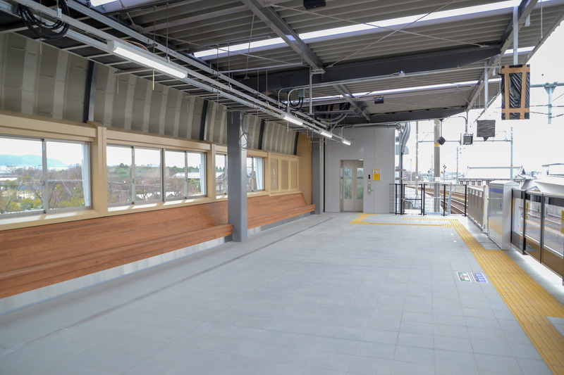 1番線のエレベータは京都駅側（1両目）にある