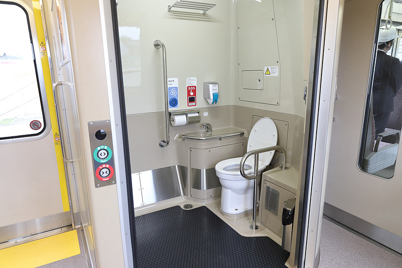 トイレも車いす対応の多機能タイプに生まれ変わった