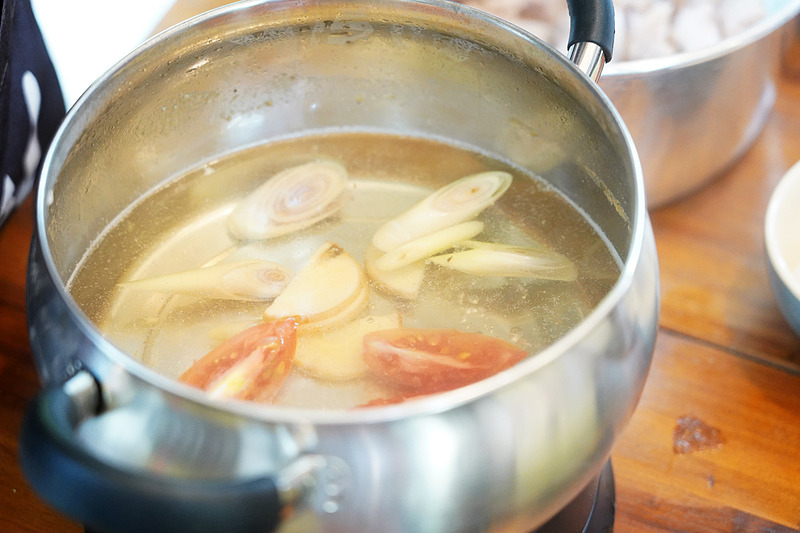 グツグツ。レモングラスの香りが爽やか～