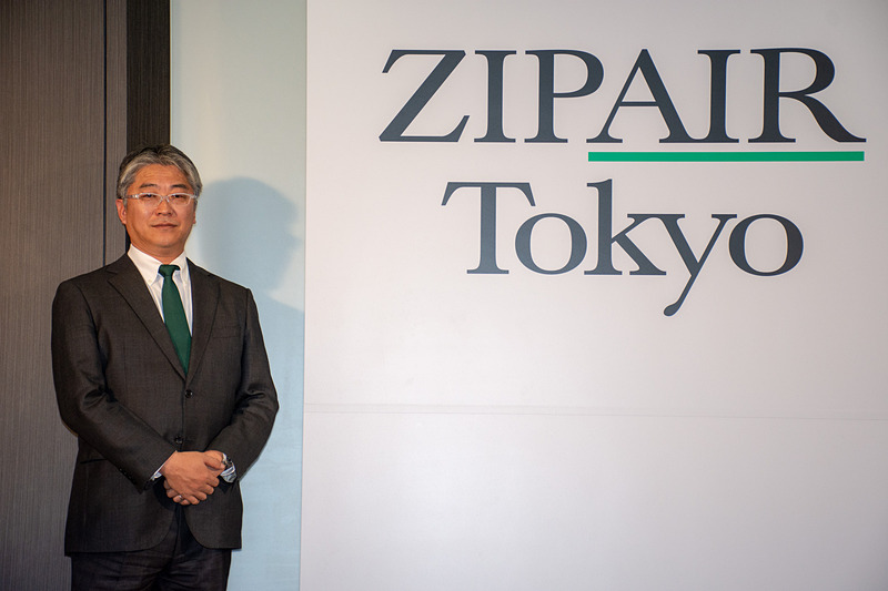 会見を行なう西田氏