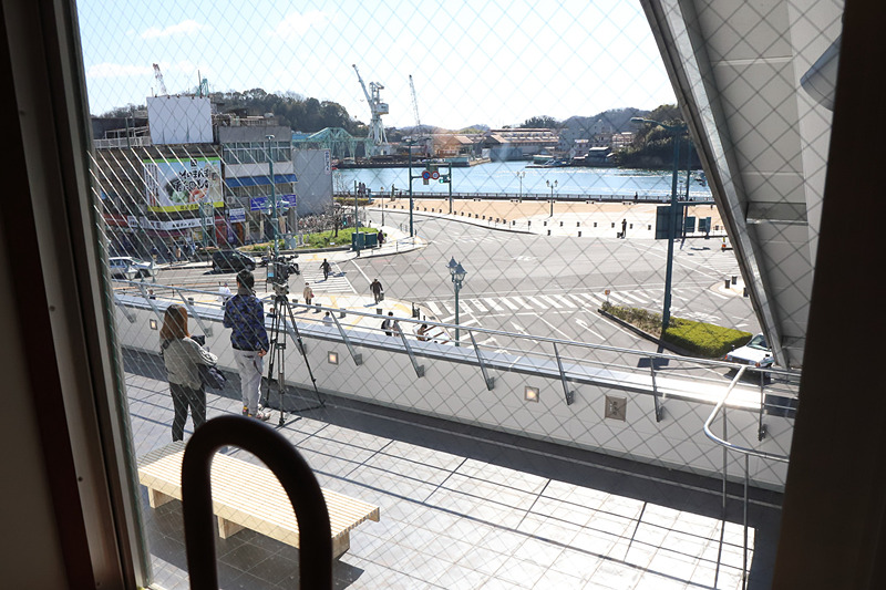 海や駅前が一望できる部屋も