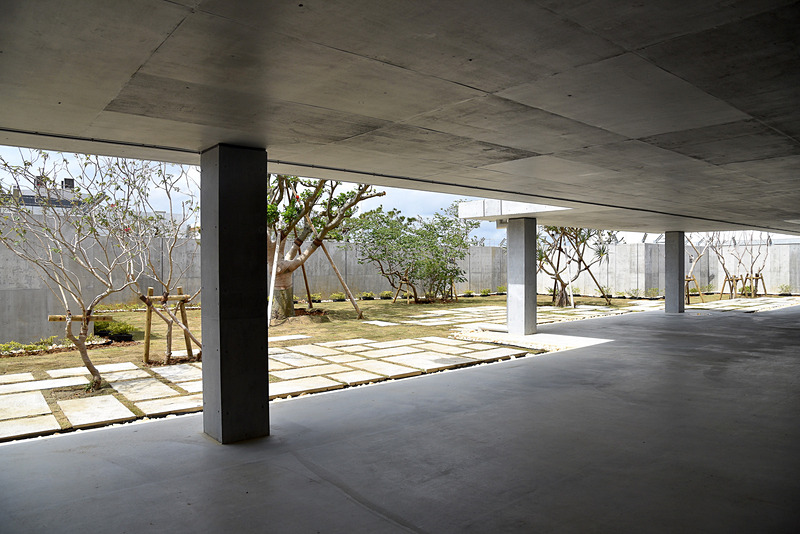 カウンターの目の前は大きく開けている