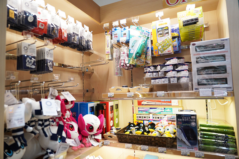 京成電鉄グッズコーナーも