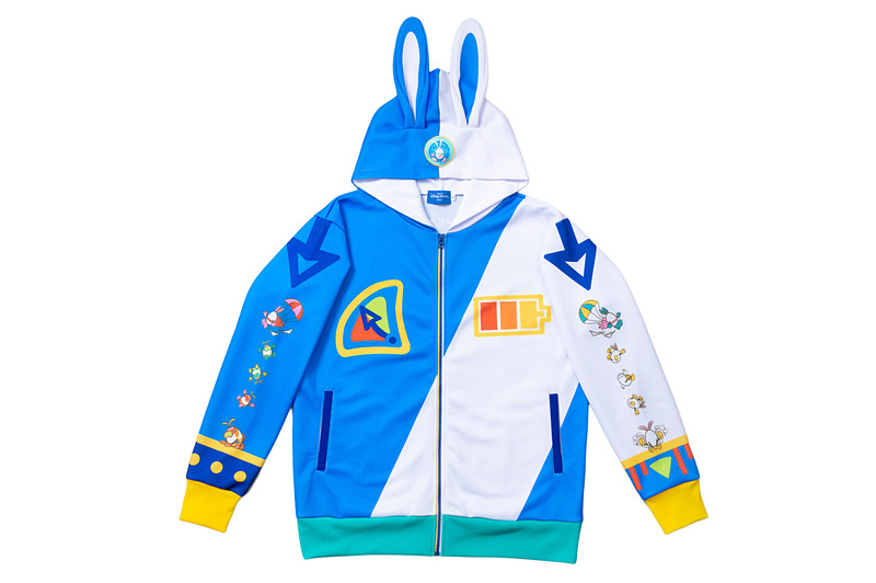 「パーカー（M、L）」（各5500円）