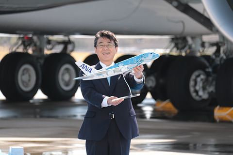 ANAのA380型機“空飛ぶウミガメ”日本上陸。フランスから搭乗した片野坂