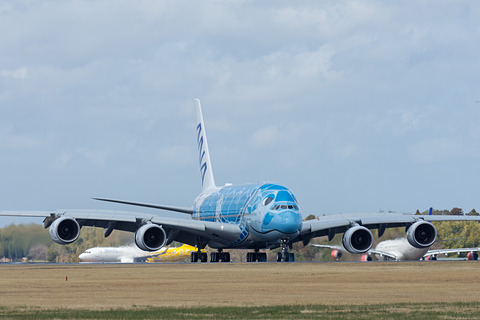 ANAのエアバス A380型機「FLYING HONU」1号機の日本到着を写真で紹介