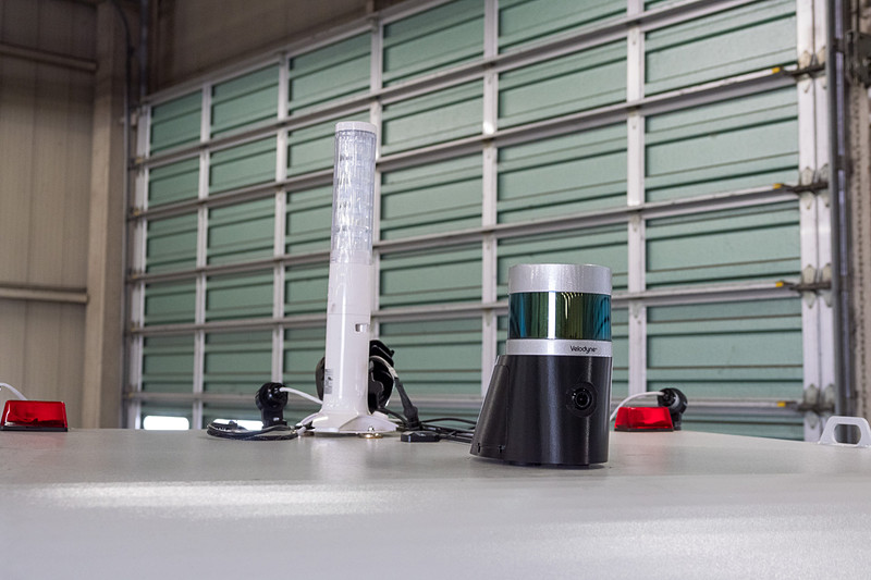 天井のLiDAR。こちらはやや離れた場所にある障害物を検知する