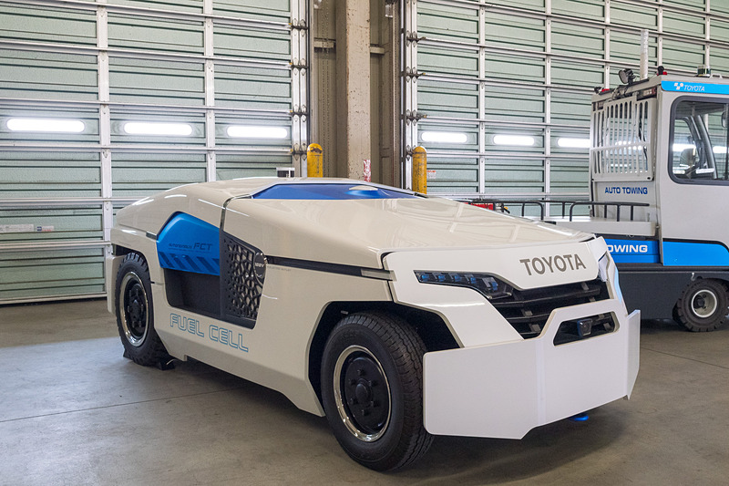 無人運転＆FCトーイングトラクターのコンセプトモデル