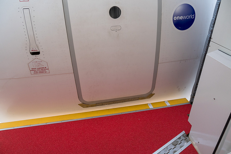 手前10cmの位置まで自動操縦