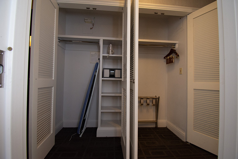 クローゼットは2人分