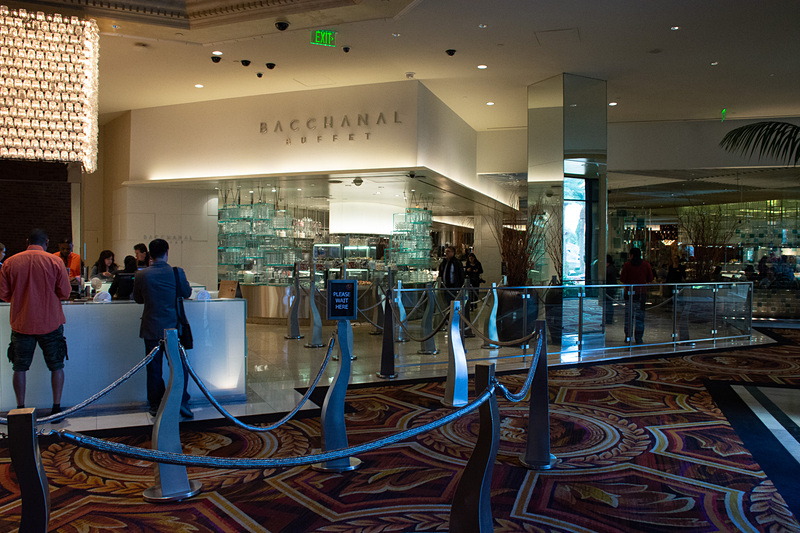シーザーズパレスのビュッフェ「バッカナル・バフェ」。混雑時はこの辺りにぎっしり人が並ぶ