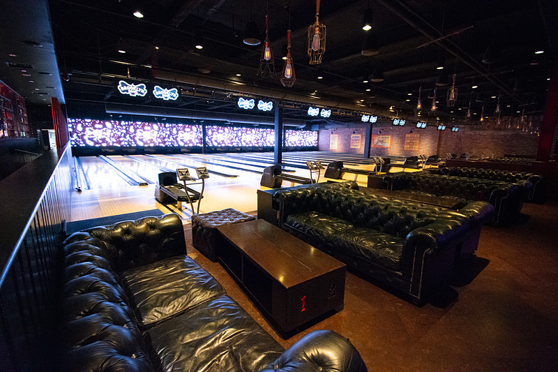 ボウリングは32レーン