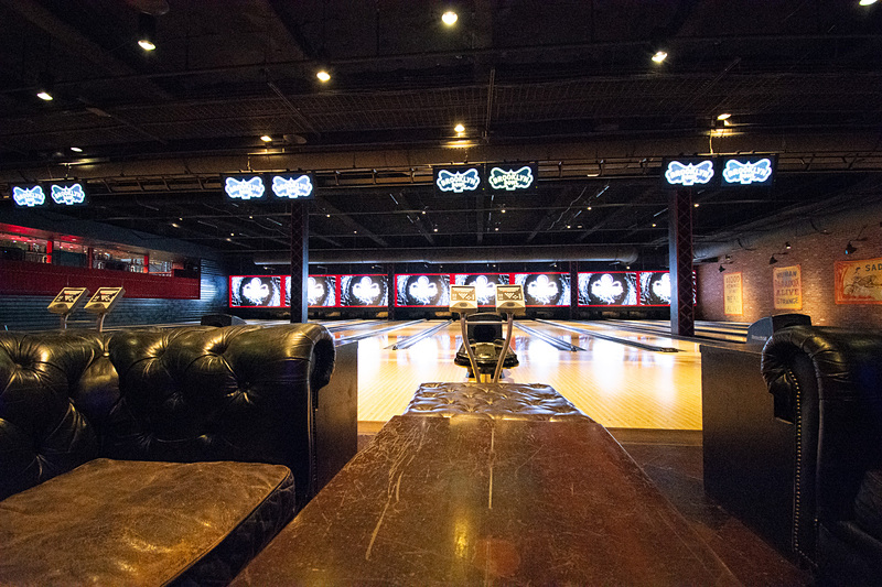 ボウリングは32レーン