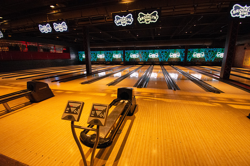 ボウリングは32レーン