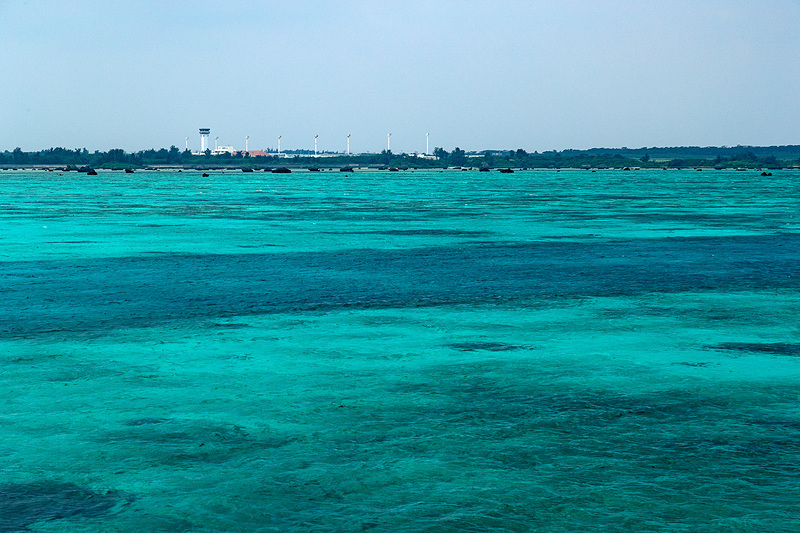 旅客ターミナルも見える