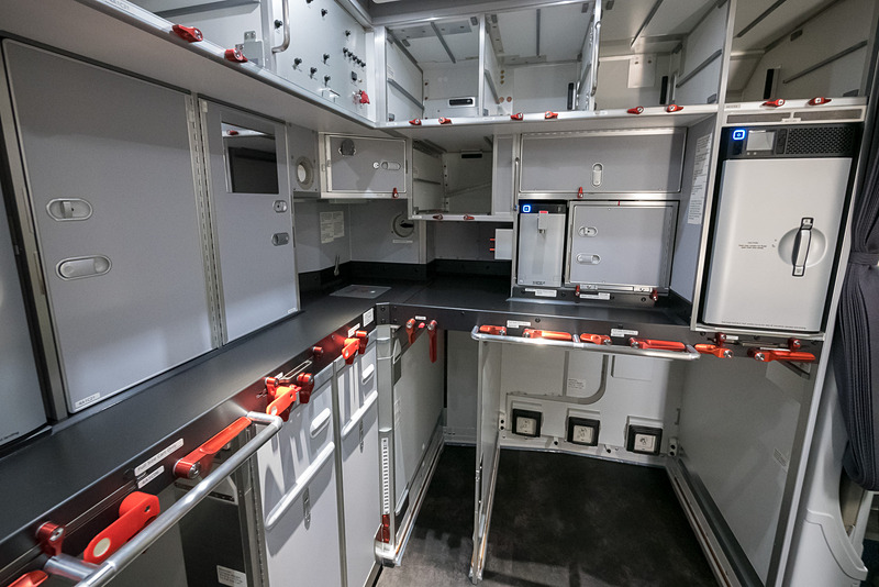 ギャレーは機内4か所