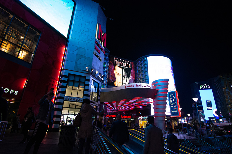 プラネットハリウッドに広がる商業施設「ミラクルマイル（Miracle Mile）」