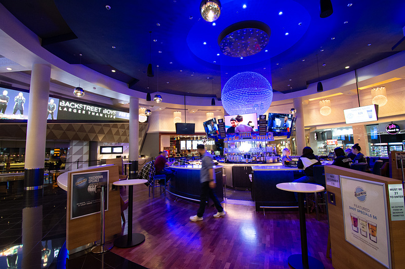 プラネットハリウッドに広がる商業施設「ミラクルマイル（Miracle Mile）」