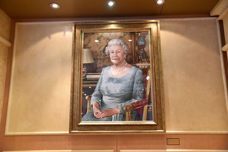 イザベル・ピーチー氏が描いたクイーン・エリザベス2世の肖像画