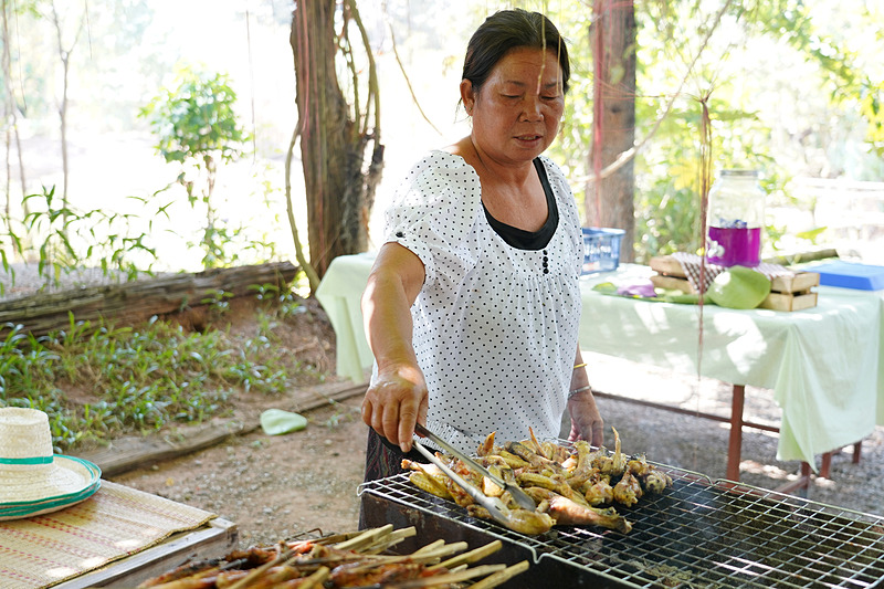ガイヤーンを焼いてくれたお母さん