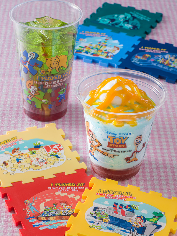 「ラムネスムージー」「ストロベリーゼリーメロンソーダ」と各パークのスーベニアコースター