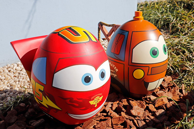 ライトニング・マックィーンたちも捕まった？　見事なタマゴ形！