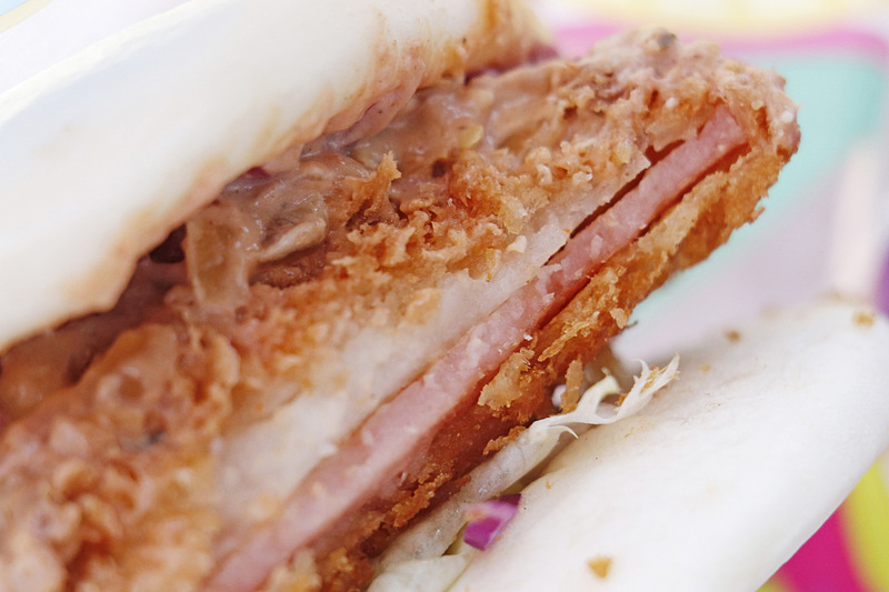 「エッグ＆ソーセージカツサンド」はサクサクした食感のソーセージカツがとっても美味