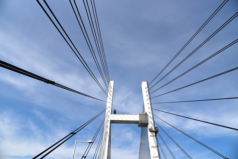 いつもは見えない角度から橋を堪能