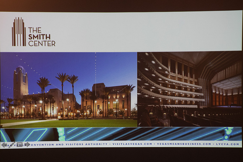 オフブロードウェイのショーを楽しめる「THE SMITHE CENTER」、犯罪やマフィアなどを通じてラスベガスの歴史を学ぶ博物館「MOB MUSEUM」、ラスベガスで使われてきたネオンを年代別に展示している「THE NEON MUSEUM」などを紹介した