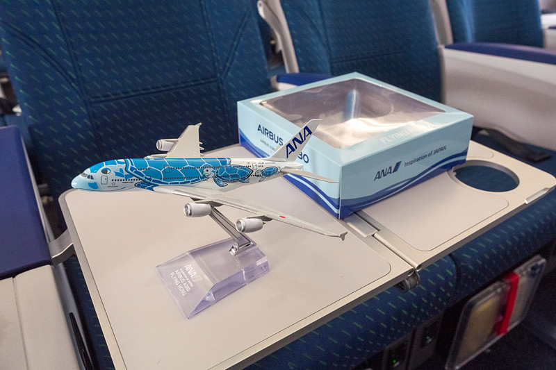 5月1日から国際線全路線で販売する1/500スケールのモデルプレーン。価格は4500円