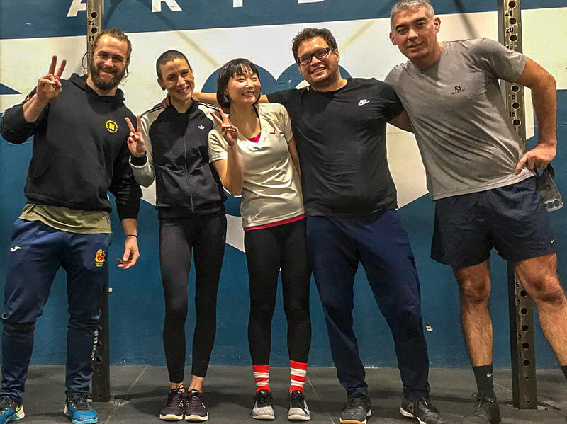 3回通って、すっかり仲よしになったCrossFit Huella Aribauのメンバー