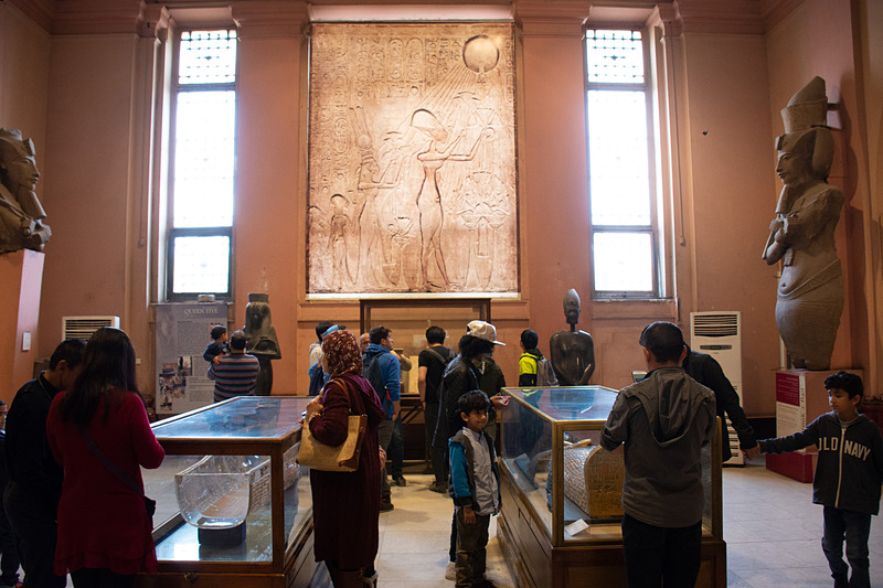 アメンホテプ4世の妃、エジプト3大美女に数えられるネフェルティティの頭部像。現代の感覚でも美人