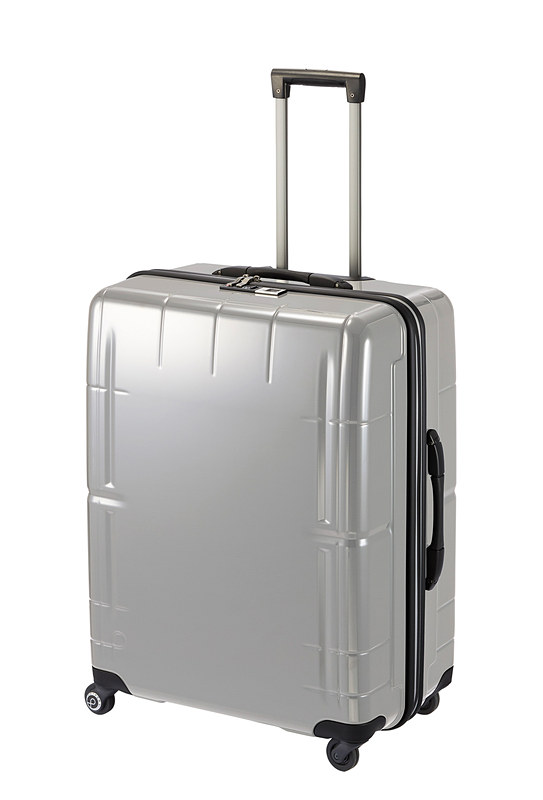 5月10日発売の「STARIA Vs TOUCH」はブラックとダークシルバーの2色展開