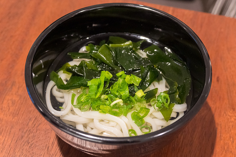 うどんやお茶漬けはANA SUITE LOUNGEのみで提供