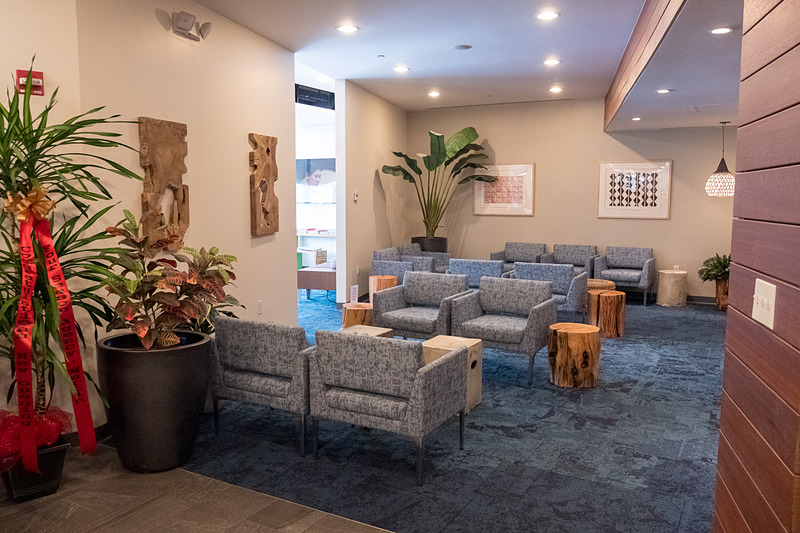 面積が広がりくつろげるスペースが広がったマハロラウンジ。キッズスペースも引き続き設置している