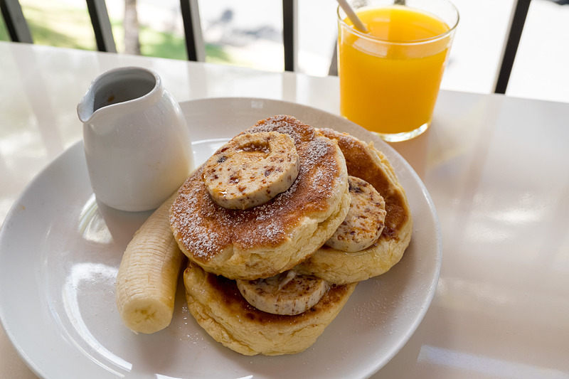 リコッタパンケーキ - フレッシュバナナ、ハニーコームバター（21ドル/約2310円）