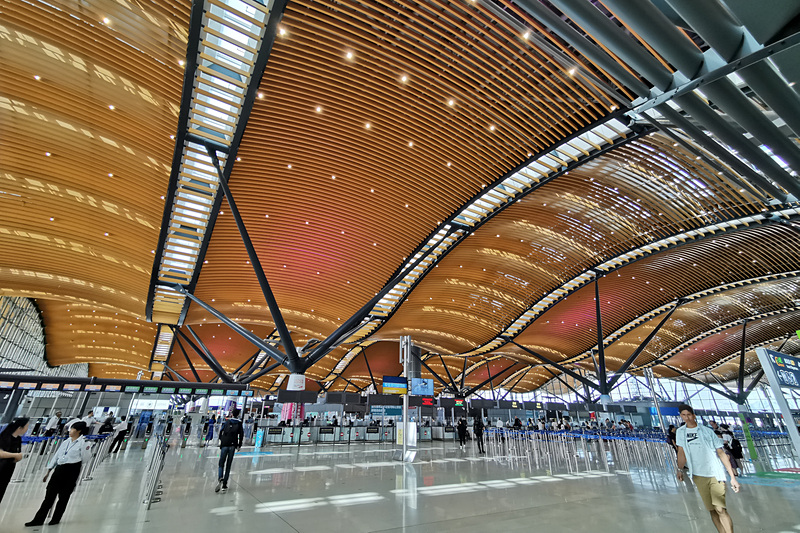 広々とした香港口岸（HZMB Hong Kong Port）