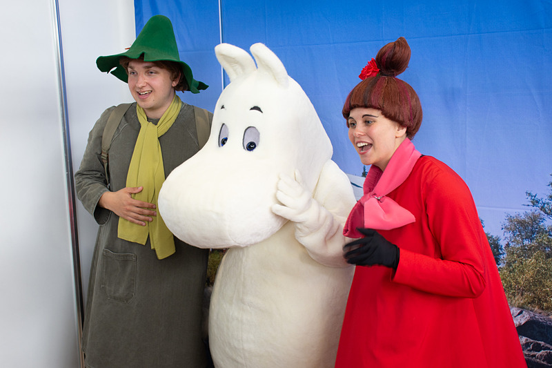 1日2回、ムーミンたちがブースを訪れて記念撮影できる。整理券は撮影会の1時間前から配布