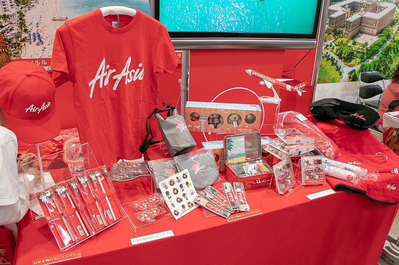 ロゴマークが2回でオリジナルグッズがもらえる