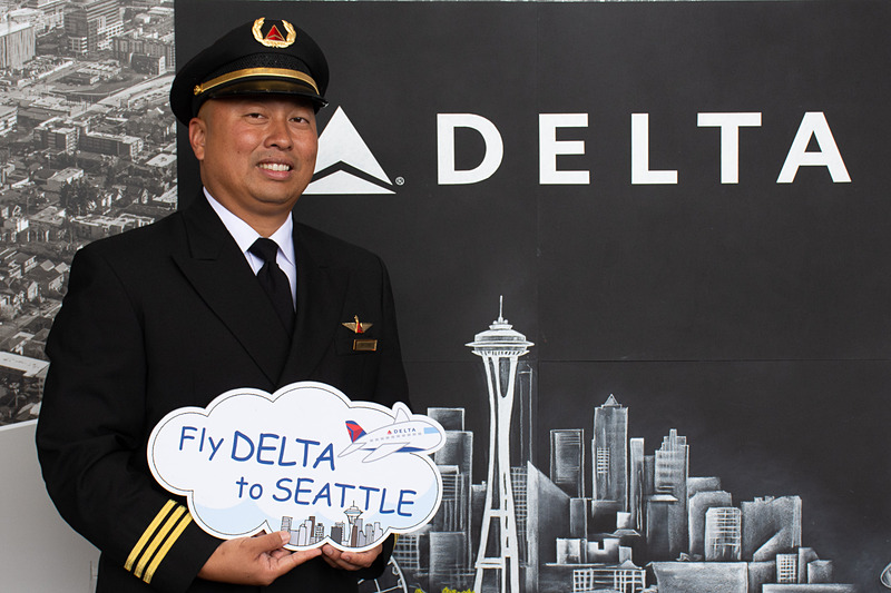 デルタ航空ブースでは撮った写真をSNSに投稿することで抽選に参加できる