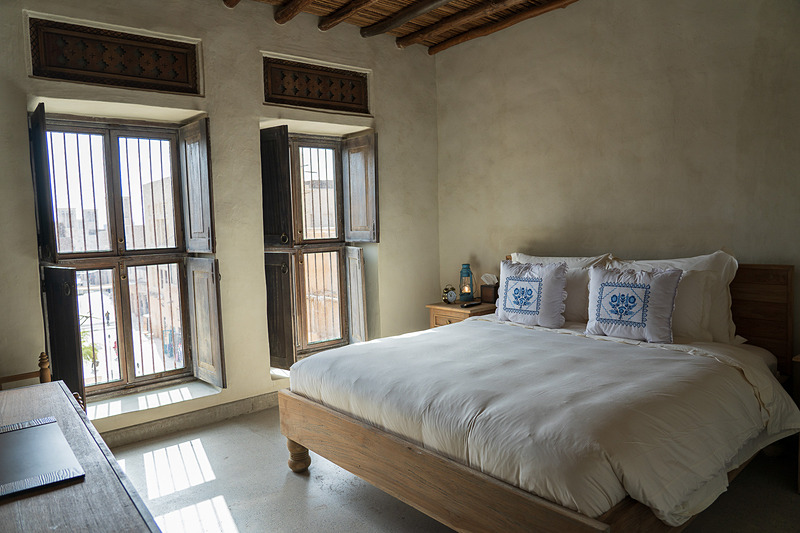 寝心地のよいダブルベッド