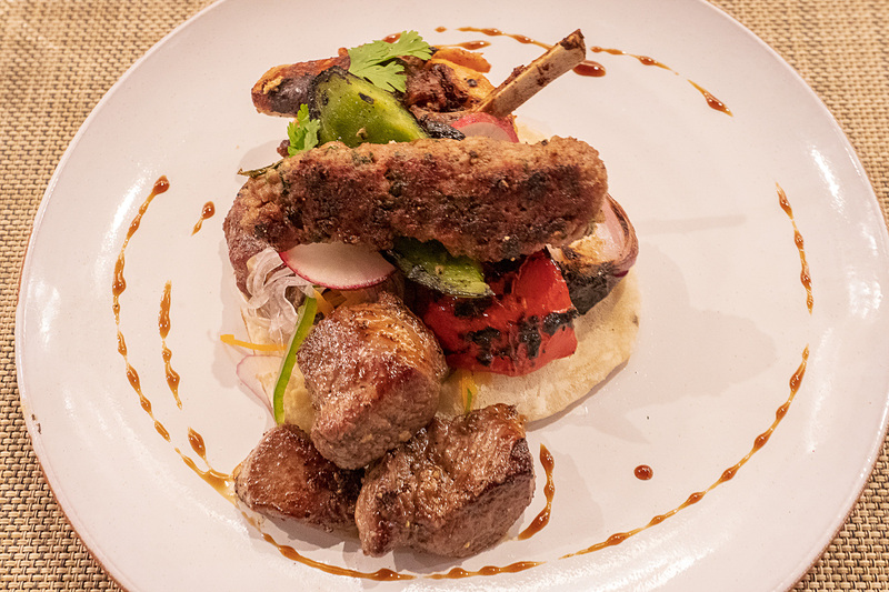 メインのお肉料理