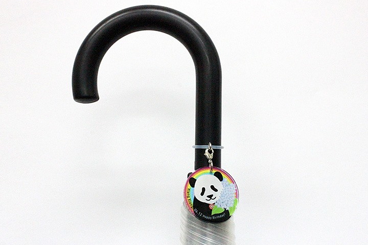 「おでかけシャンシャンファミリー アンブレラチャームセット」（1200円）