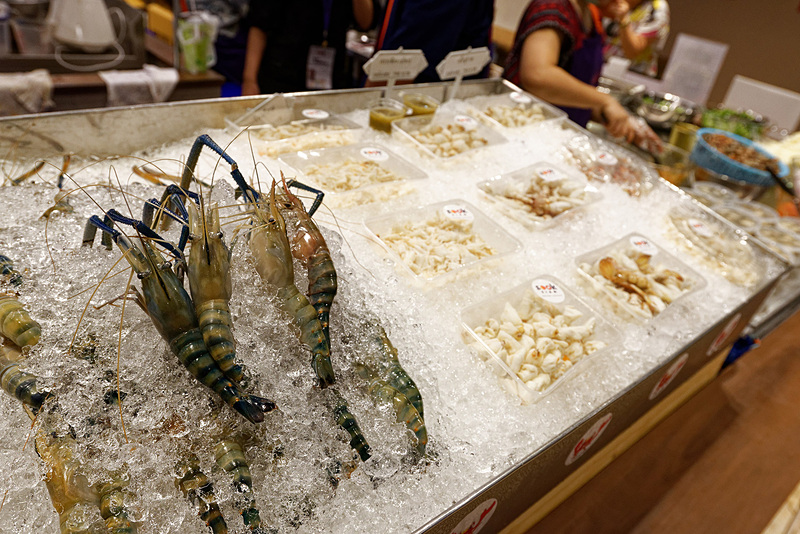 海鮮系も豊富にあり、ここでなんでもそろう