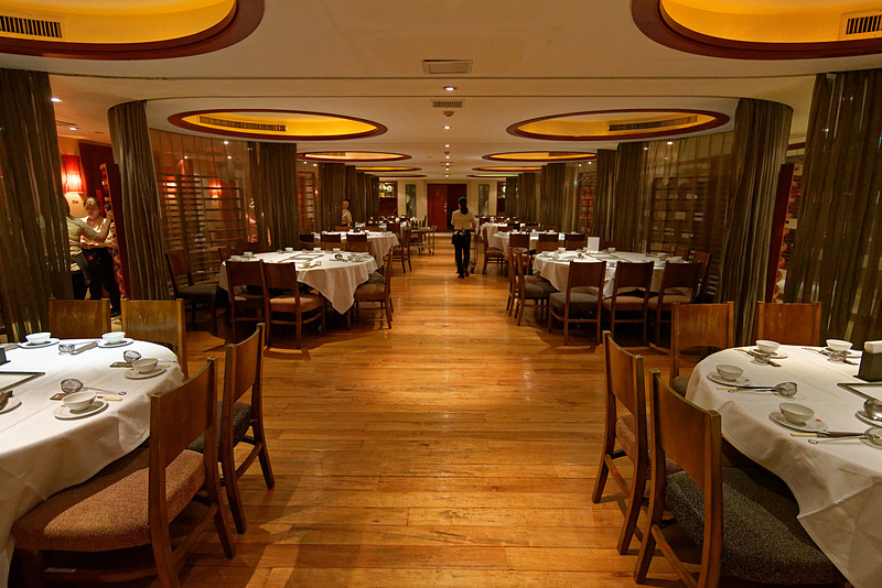 店内。高級感漂うが、タイスキ自体は庶民的な料理で価格もリーズナブル