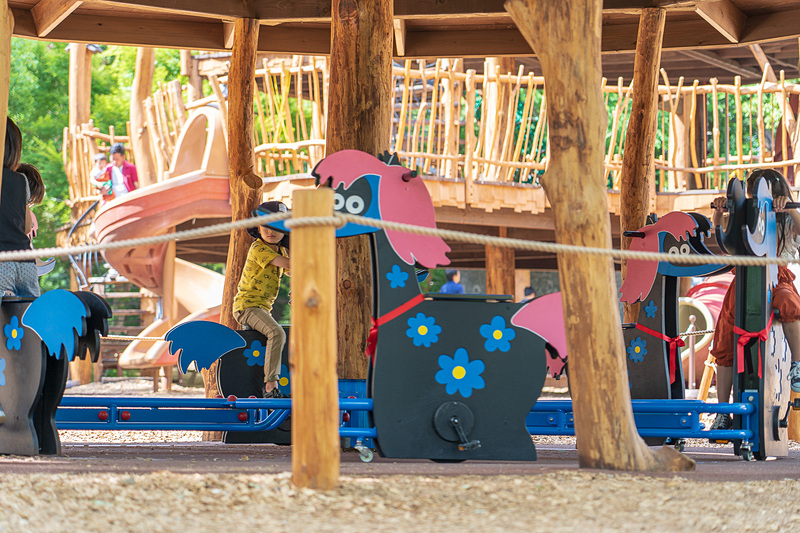 うみうまのメリーゴーランドは自分でペダルをこぐタイプ