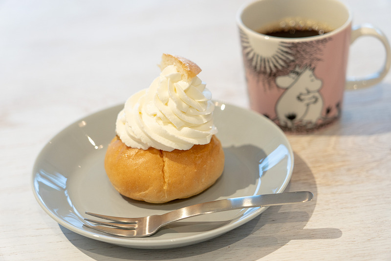 フィンランドの伝統的なお菓子「ラスキアイスプッラ」は540円